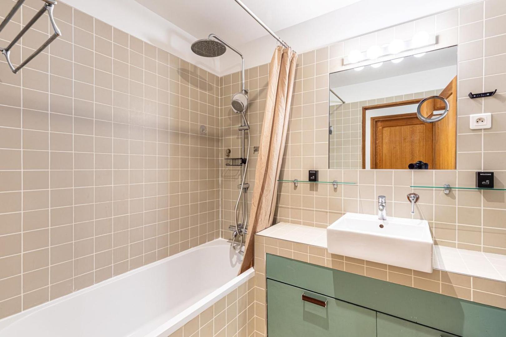 Appartamento Guestready - Modern Comfort In The Heart Of Parigi